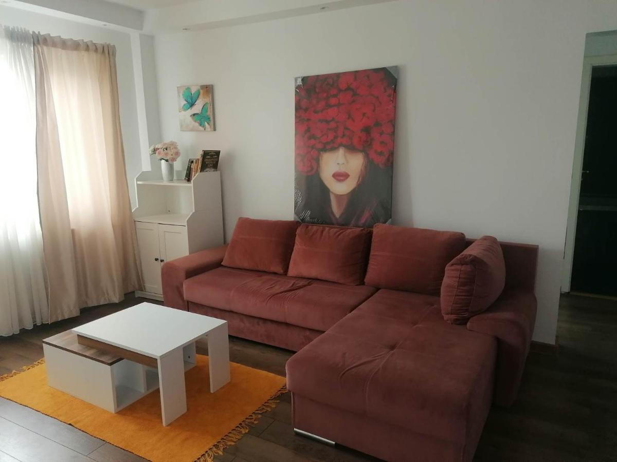 Apartament Near The Park Two Rooms Bucharest Exterior photo